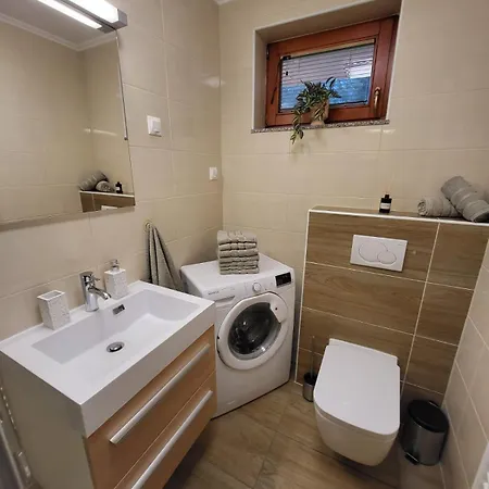 Rogla Apartma Rdeca Kapica *